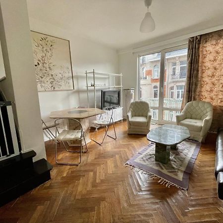 Superbe Appartement Duplex Avec Jacuzzi ブリュッセル エクステリア 写真