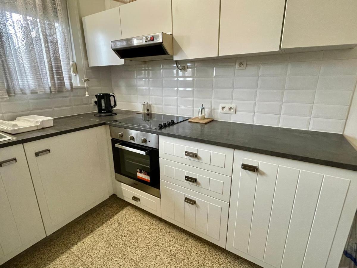 Superbe Appartement Duplex Avec Jacuzzi ブリュッセル エクステリア 写真