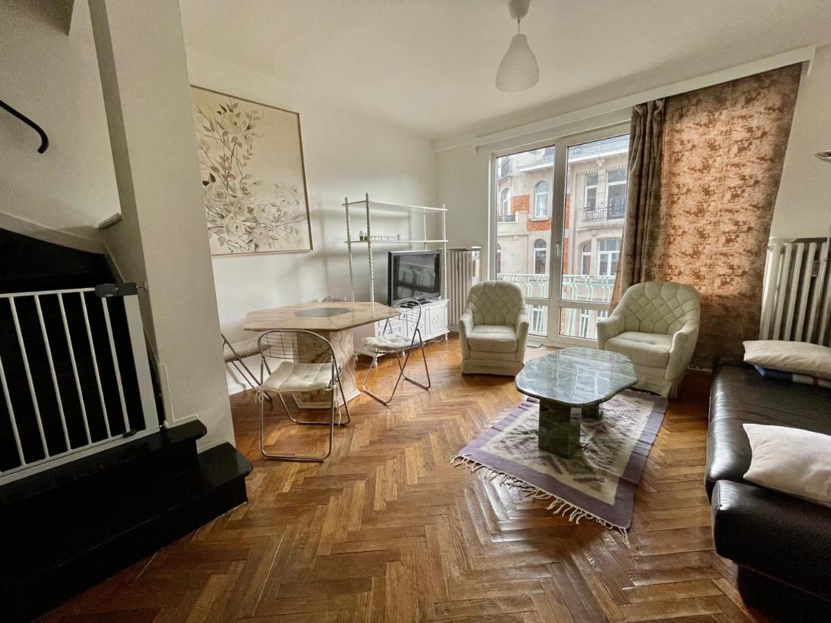 Superbe Appartement Duplex Avec Jacuzzi ブリュッセル エクステリア 写真