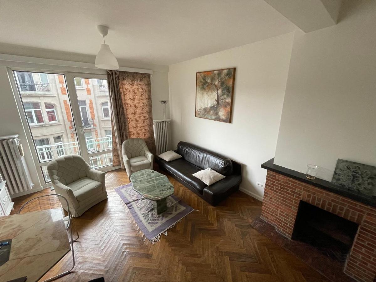 Superbe Appartement Duplex Avec Jacuzzi ブリュッセル エクステリア 写真